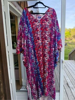 Diyanu Plus Size V-Neck Maxi Dress in Pink Multi